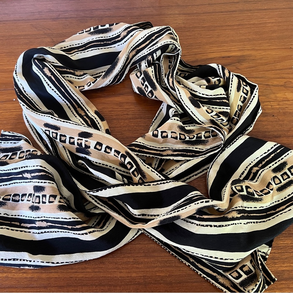 Gorgeous Casca Scarf 100% Silk Rectangular Scarf L 58” W 14” Black-Tan-White